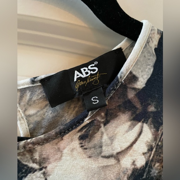 ABS Allen B Schwartz floral tulip hem dress - Picture 3 of 4